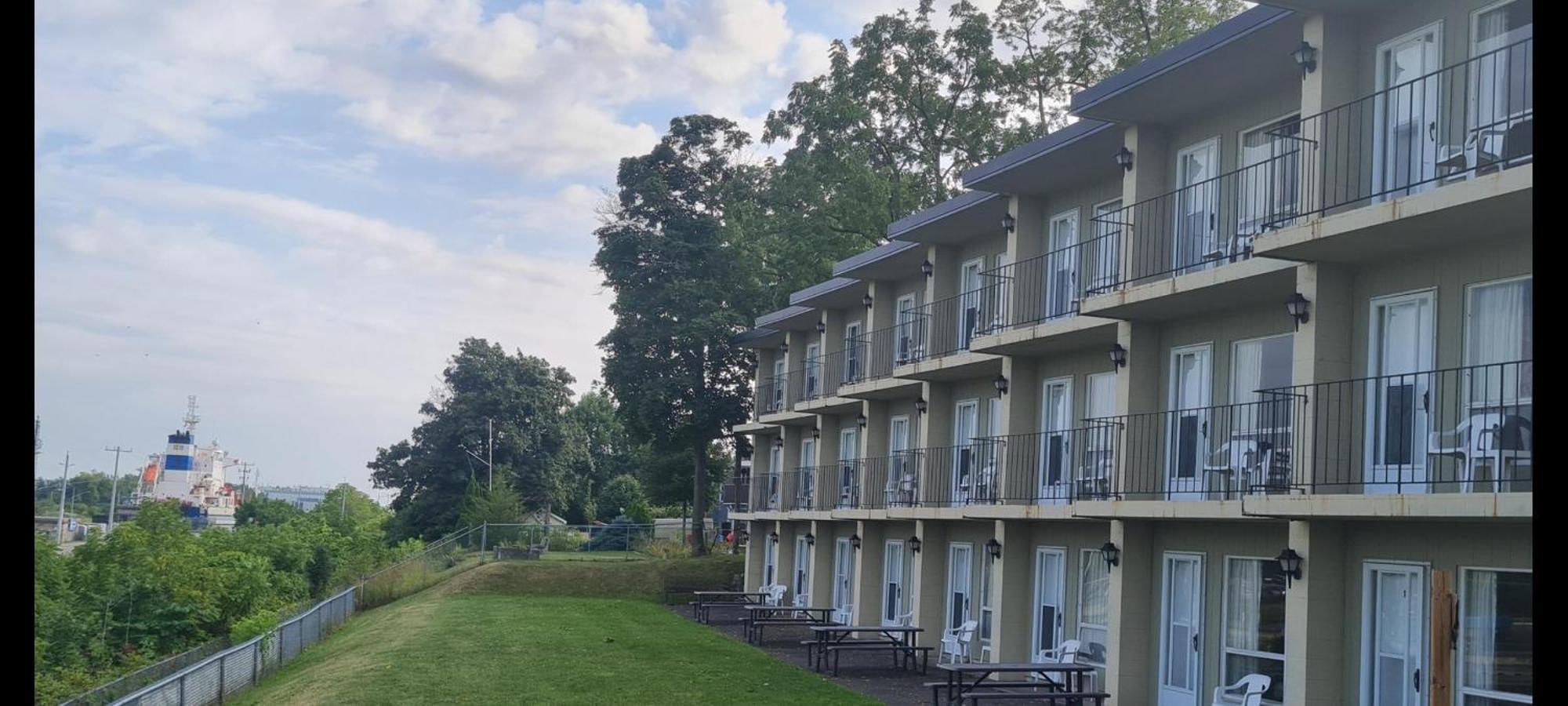 The Inn At Lock Seven Thorold Екстер'єр фото